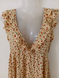 BEAUTIFUL FLORAL RUFFLE DRESS
