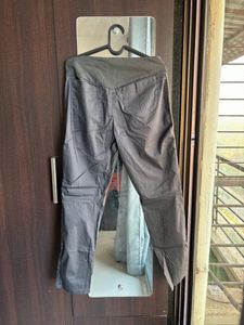 Pants With Stretchable Fabric
