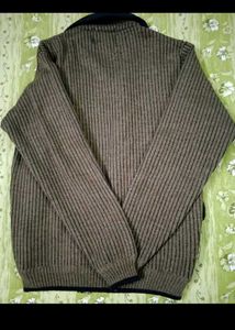 Oswal Knit Zip Up Jacket