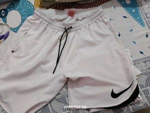 HM T Shirt Nike Shorts