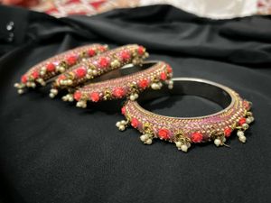Elegant Floral Bangle Set