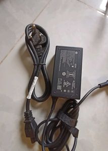 Hp Laptop  Chargers(Set Of1) Original