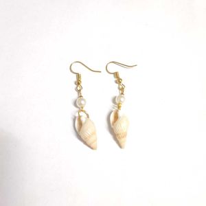 Handmade Seashell Earrings 🐚🌊