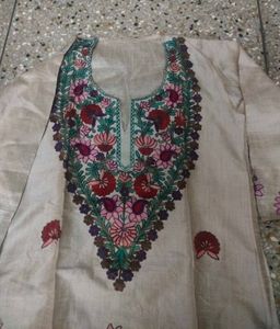 Women Silk Embroidered Kurta