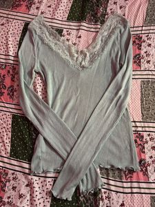 Lace Trim Long Sleeve Top