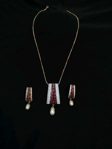 Elegant Necklace Set