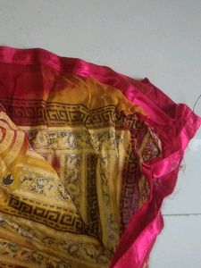 Aesthetic Red Yellow Printed Dupatta