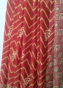 S11 Beautiful Printed Saree With Atteched Blouse