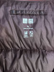 UNIQLO BUTTON DOWN JACKET