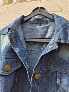 🔹 Classic Dark Blue Denim Jacket