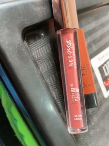 Red4Four Hot Matte Lipstick