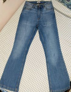 Bootcut Jeans - Size 26