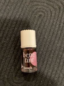 Benefit Benetint Rose-Tinted Lip & Cheek Stain