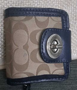 Coach Signature Turnlock Wallet