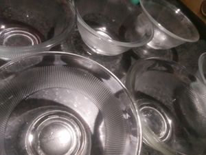 6 pises Glass Bowls
