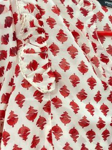 Floral Print Mandarin Collar Top