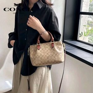 COACH NEW HANDBAG+ SLING WITHOUT BOX