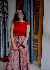 Elegant skirt and top set