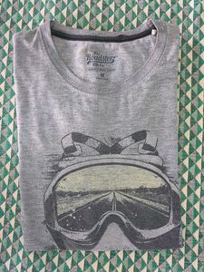 Roadster Graphic T-Shirt - Size M