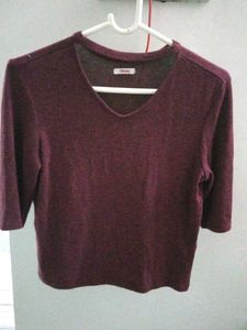 Maroon Cropped V-Neck Top