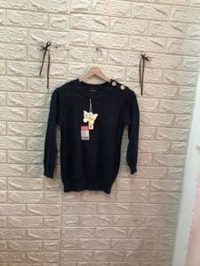 Navy Blue Knit Sweater🎗️