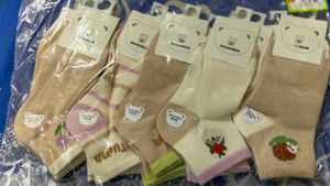 Kids Socks 4 Pair