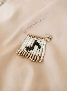 Pinteresty Aesthetic Beaded Pins