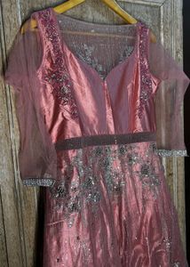 💅🎀OFFER🎀 Elegant Pink Ethnic Gown💗