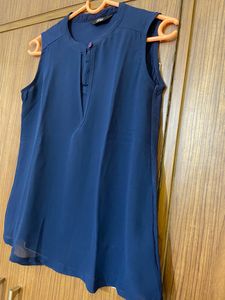 Sleeveless Top By Max | Navy Blue