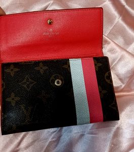 Authentic LOUIS VUITTON