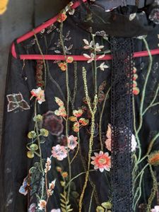 FLORAL EMBROIDERED SHEER MESH UP
