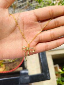 Bow Pendant Necklace