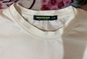 Essential Fitted Tee – Minimalist Everyday Classic
