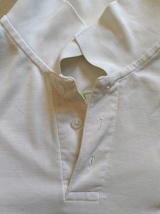 Man&#39;s Highneck  XXL Half Sleev White T-shirt.