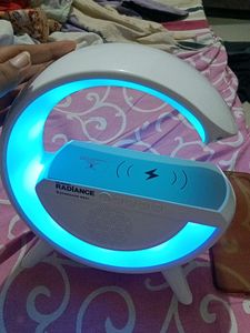 MULTICOLOUR LED WIRELESS CHARGING SPEAKER