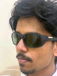 Ray-Ban Matte Sunglass