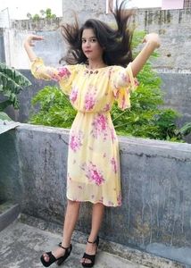 Yellow 🟡 dress