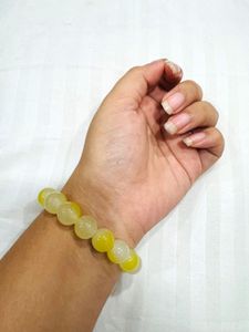 Yellow, White Tie N Die Beaded Bracelet💛🫶🏻