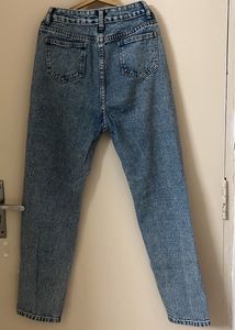 Stylish Straight Leg Jeans