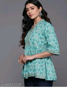 New Stylish Women Top Xxl