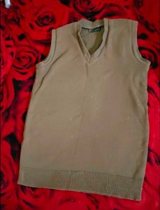 Sleeveless Sweater