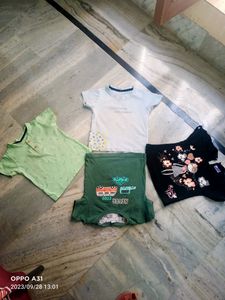 Combo Of Beautiful  Baby Girls T-shirt All Over Size L 12 To 18 Month Condition Good