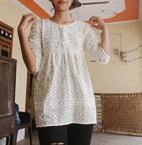 Lucknowi Beautiful Kurti...