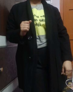 Black overcoat (Woman)