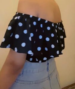 Berrylush Off Shoulder Top