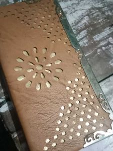 Brown 🟤 Clutch