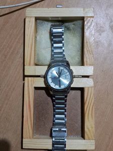 Branded Metrounut Watch With Wooden Case