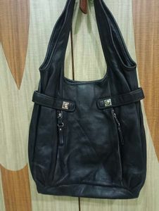 Black Banana Republic Handbag