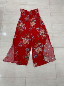 🌴Resort-Ready Red Floral Jumpsuit! ✨