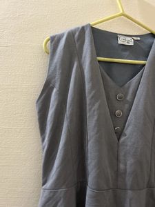 Chic Sleeveless Peplum Top